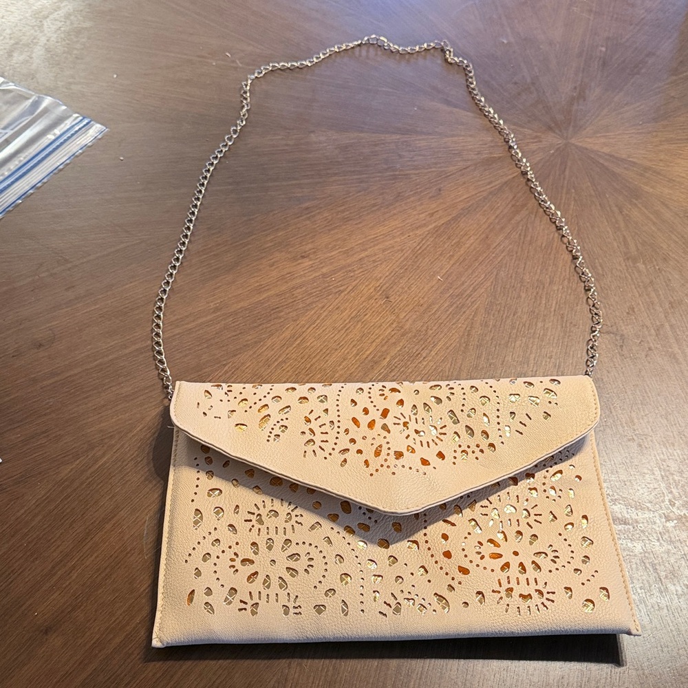 Chic Tan Laser-Cut Women's Clutch